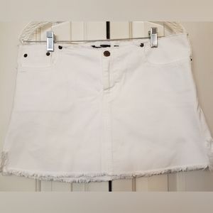Abercrombie & Fitch White Denim Skirt Frayed Hem 6